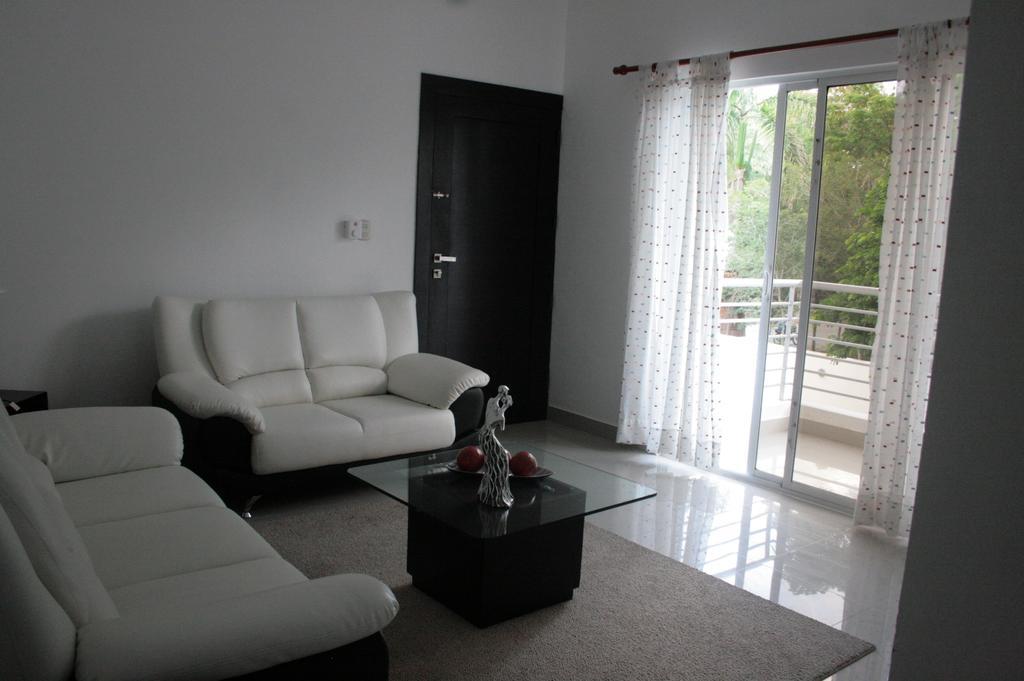 Residencial Vista Del Bosque Apartment Santiago De Los Caballeros Exterior photo